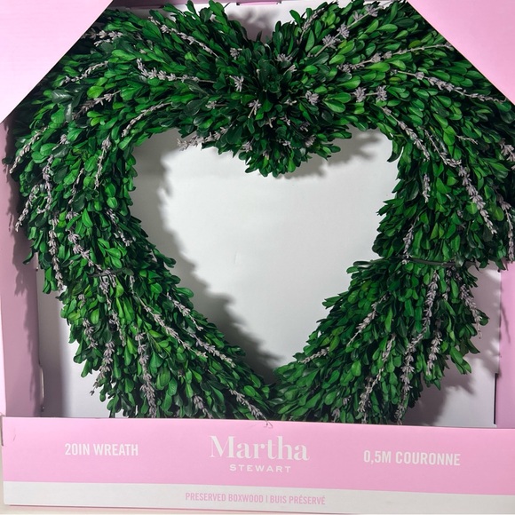 NEW Preserved Boxwood & Lavender Heart Wreath 20IN Spring/Summer Love - Picture 15 of 16